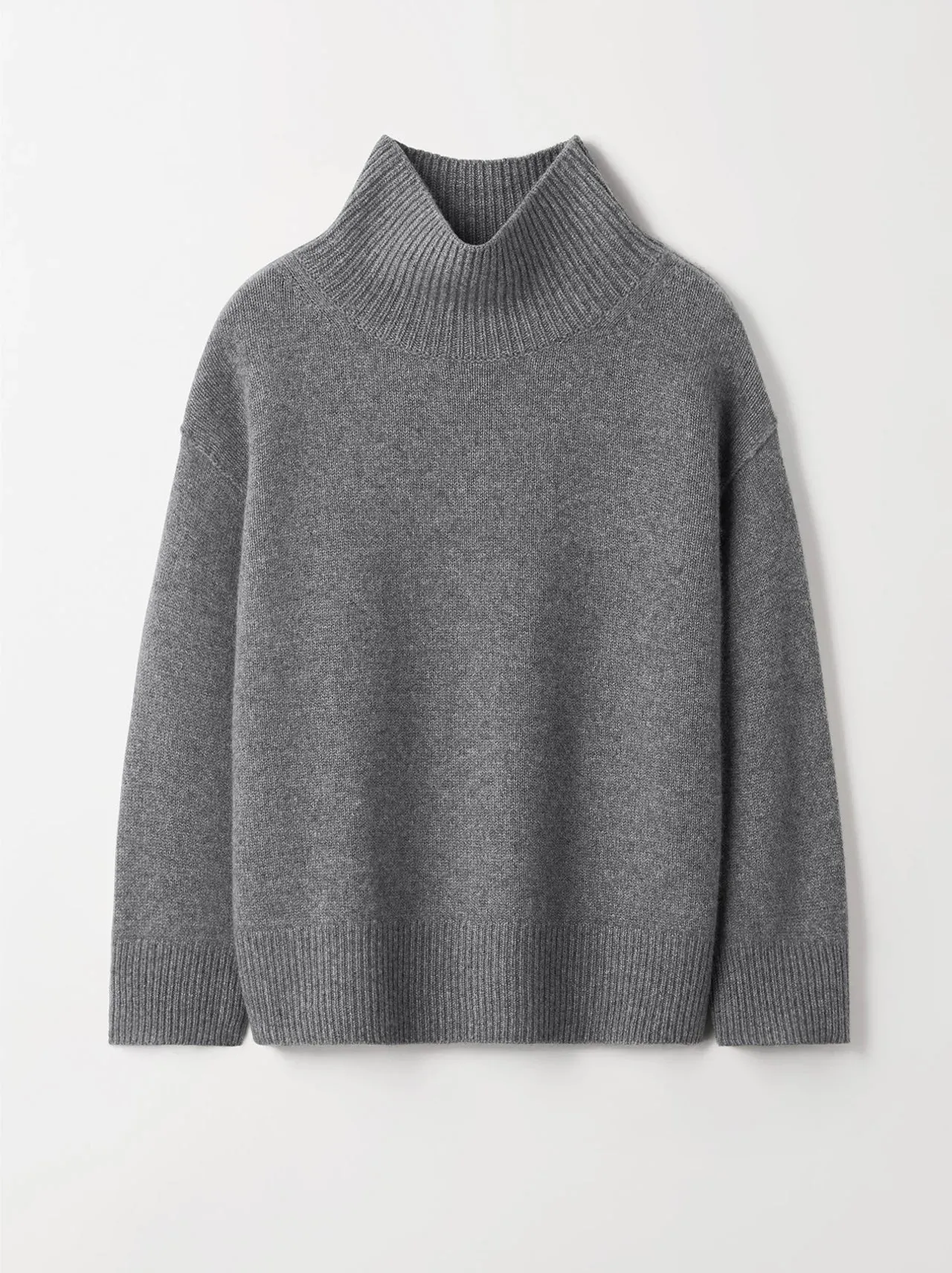 Boyfriend Turtleneck in Grey