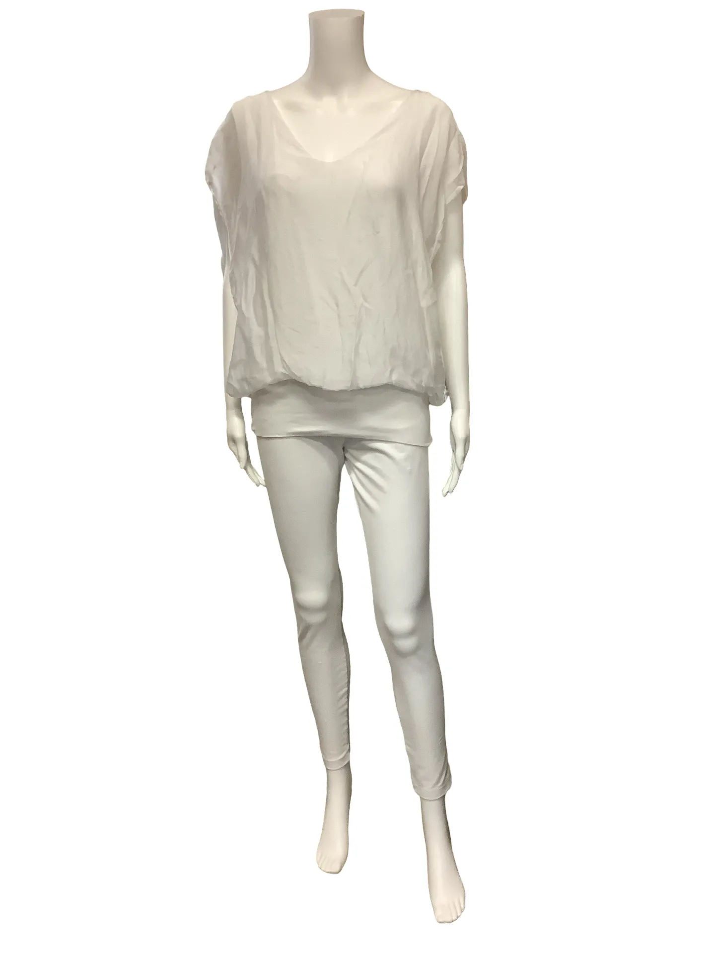 Gigi Moda Top White Sheer Cap Sleeve Size: M