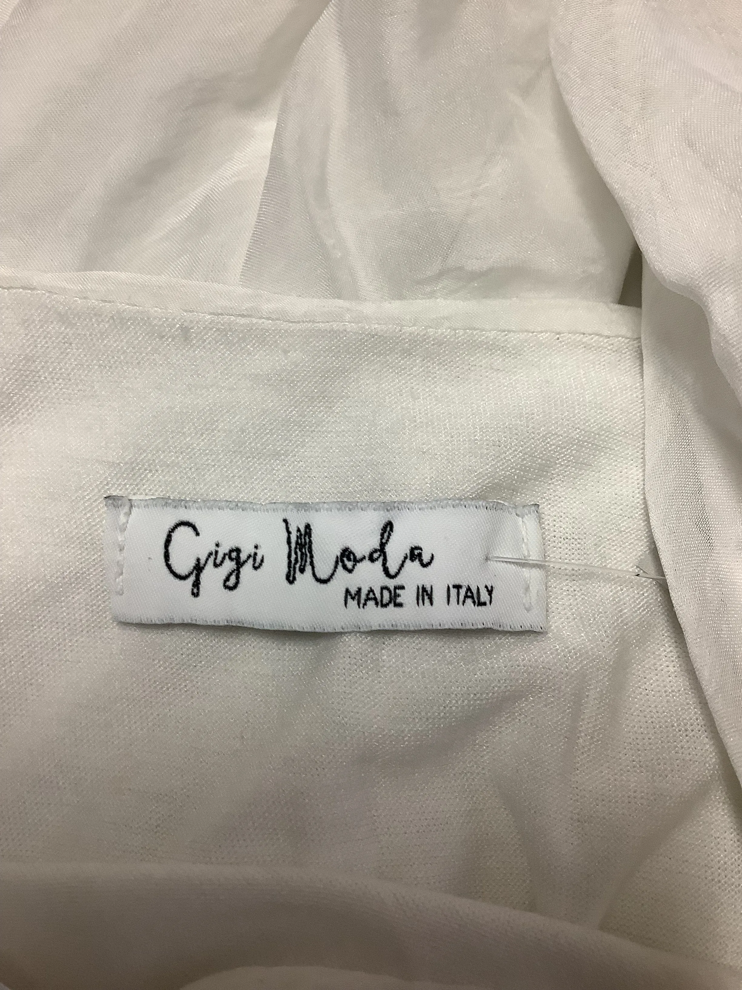 Gigi Moda Top White Sheer Cap Sleeve Size: M