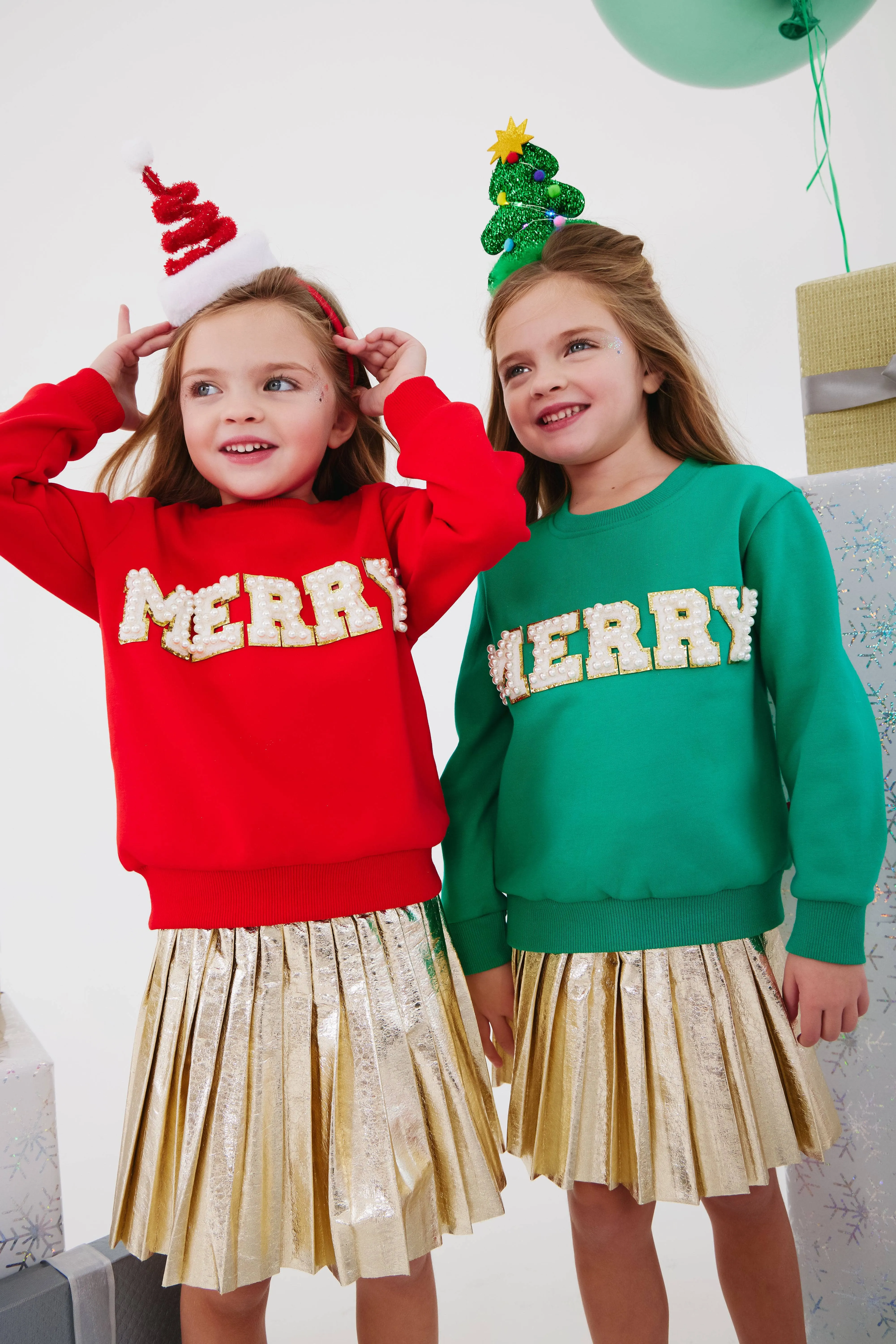 Merry Pearl Sweatshirt