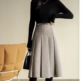 Vintage grey pleated skirt